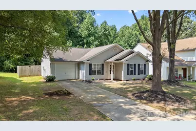 8019 Shiny Meadow Lane, Charlotte, NC 28215 - Photo 2