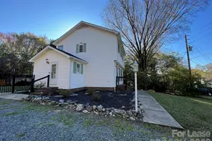 20921 San Mateo Pl, Cornelius, NC 28031 - Photo 4