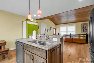 1086 Carters Ridge Rd, Spruce Pine, NC 28777 - Photo 22