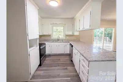 4305 Dawnwood Drive, Gastonia, NC 28056 - Photo 2