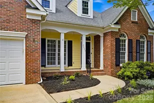 2604 Lamp Post Ln, Kannapolis, NC 28081 - Photo 2