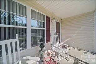 414 E East Village Dr, Monroe, NC 28112 - Photo 2