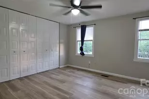 7200 Shadowlake Dr, Charlotte, NC 28226 - Photo 10