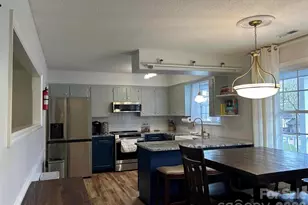 209 Pelham Ln, Fort Mill, SC 29715 - Photo 2