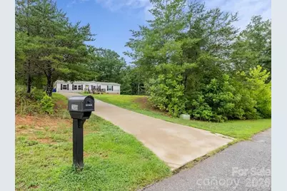 2689 Kite Drive, Lenoir, NC 28645 - Photo 2