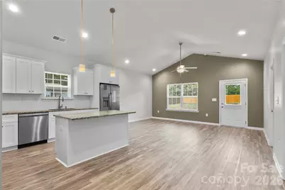 934 N New Hope Road, Gastonia, NC 28054 - Photo 2