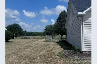 1575 Windy Holly Lane, Newton, NC 28658 - Photo 24
