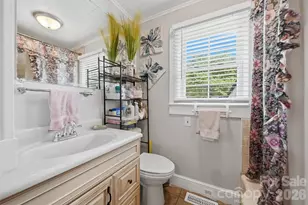 421 Finley Ave NW, Lenoir, NC 28645 - Photo 16