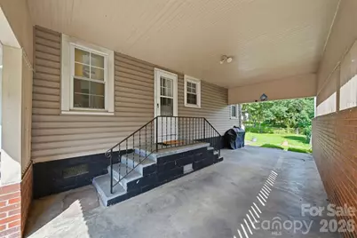 421 Finley Avenue NW, Lenoir, NC 28645 - Photo 18