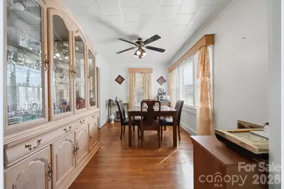 421 Finley Avenue NW, Lenoir, NC 28645 - Photo 6