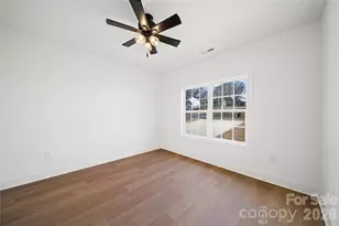 412 S Hill St, Gastonia, NC 28052 - Photo 16