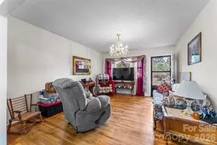 315 Windwood Dr, Bessemer City, NC 28016 - Photo 4
