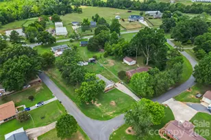 315 Windwood Dr, Bessemer City, NC 28016 - Photo 20