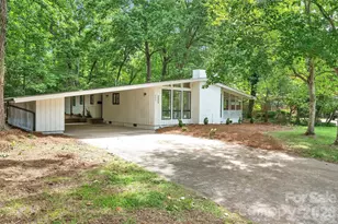 233 Dogwood Dr, Mount Holly, NC 28120 - Photo 2