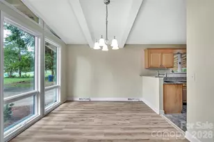 233 Dogwood Dr, Mount Holly, NC 28120 - Photo 10
