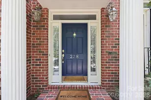 228 S Faulkner Way, Davidson, NC 28036 - Photo 2
