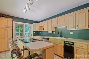969 Mountain View Dr, Maggie Valley, NC 28751 - Photo 24