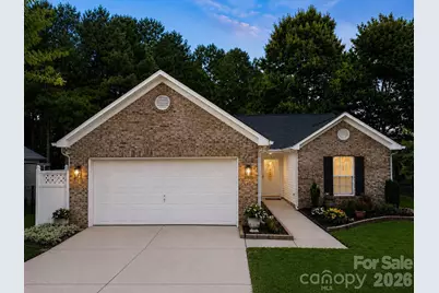 212 Chestnut Avenue, Tega Cay, SC 29708 - Photo 2