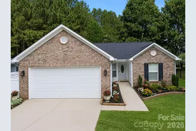 212 Chestnut Avenue, Tega Cay, SC 29708 - Photo 1