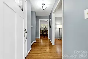 2308 Knickerbocker Dr, Charlotte, NC 28212 - Photo 2