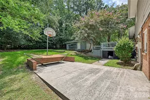 2308 Knickerbocker Dr, Charlotte, NC 28212 - Photo 30