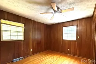 142 Avondale Rd, Asheville, NC 28803 - Photo 10