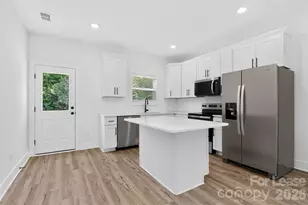 310 E Tallyrand Ave, Monroe, NC 28112 - Photo 8