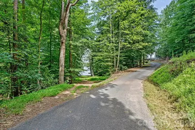 5135 36th Street Drive NE, Hickory, NC 28601 - Photo 34