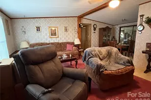 5720 Skyway Dr, Conover, NC 28613 - Photo 4