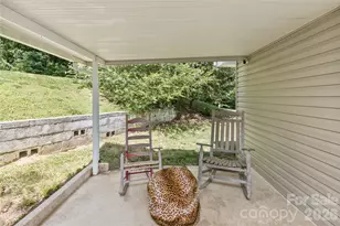 20 Cottage St, Woodfin, NC 28804 - Photo 26