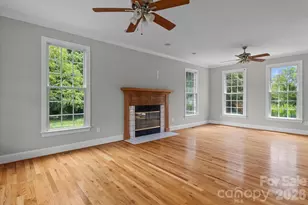 136 Summerchase Ln, Mooresville, NC 28117 - Photo 4