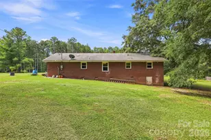 2794 Tuckaway Rd, Rock Hill, SC 29730 - Photo 2