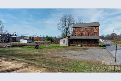 53 2nd Avenue N, Taylorsville, NC 28681 - Photo 2