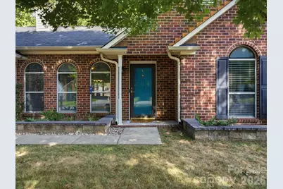 127 W Bank Drive, Charlotte, NC 28214 - Photo 2