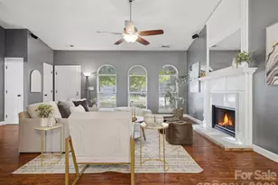 127 W Bank Dr, Charlotte, NC 28214 - Photo 6