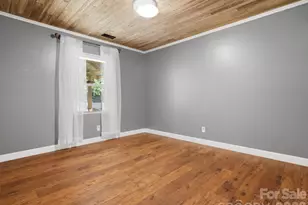 127 W Bank Dr, Charlotte, NC 28214 - Photo 16