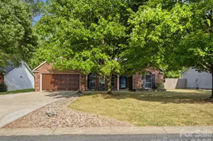 127 W Bank Dr, Charlotte, NC 28214 - Photo 34