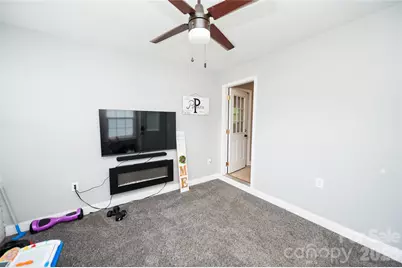 195 Stribling Circle, Spartanburg, SC 29301 - Photo 2