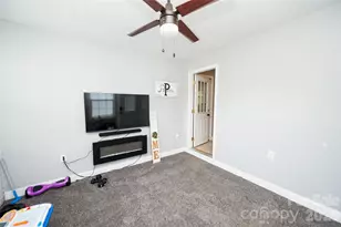 195 Stribling Cir, Spartanburg, SC 29301 - Photo 2