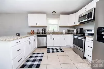 195 Stribling Circle, Spartanburg, SC 29301 - Photo 6