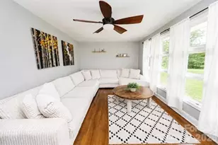 195 Stribling Cir, Spartanburg, SC 29301 - Photo 2