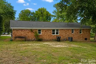 6109 Dandy Loop Rd, Fayetteville, NC 28314 - Photo 6