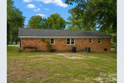 6109 Dandy Loop Road, Fayetteville, NC 28314 - Photo 2