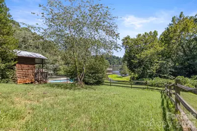 5225 Wolfe Road, Hickory, NC 28601 - Photo 12