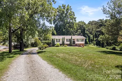 5225 Wolfe Road, Hickory, NC 28601 - Photo 2