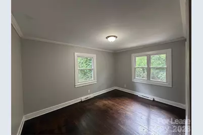 449 N Center Street, Statesville, NC 28677 - Photo 4