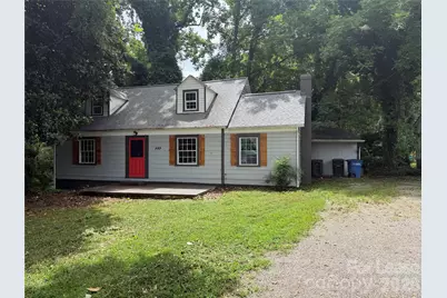 449 N Center Street, Statesville, NC 28677 - Photo 1