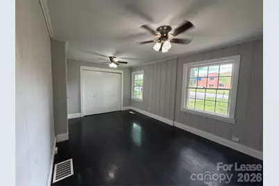 449 N Center Street, Statesville, NC 28677 - Photo 8