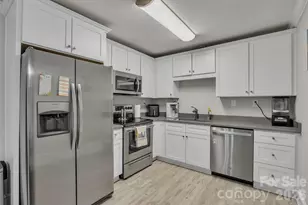 2213 Lanier Ave, Charlotte, NC 28205 - Photo 14