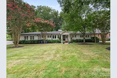 2652 Knollwood Road, Charlotte, NC 28211 - Photo 1